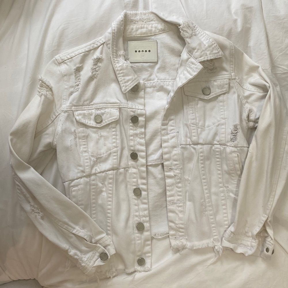 Blank NYC white ripped jean jacket - Picture 3 of 7